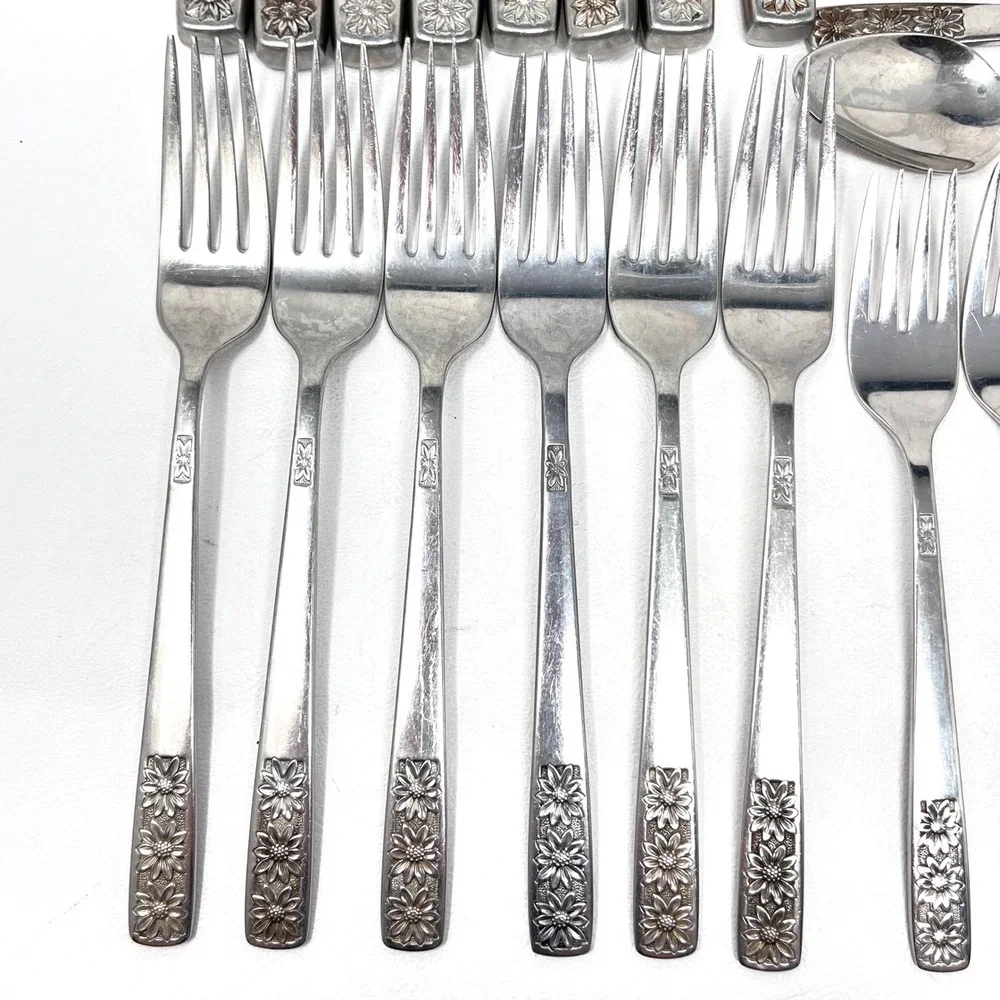 Rogers‎ Suncrest Stainless Flatware Set 35pc Floral Daisy Japan Mid Century READ